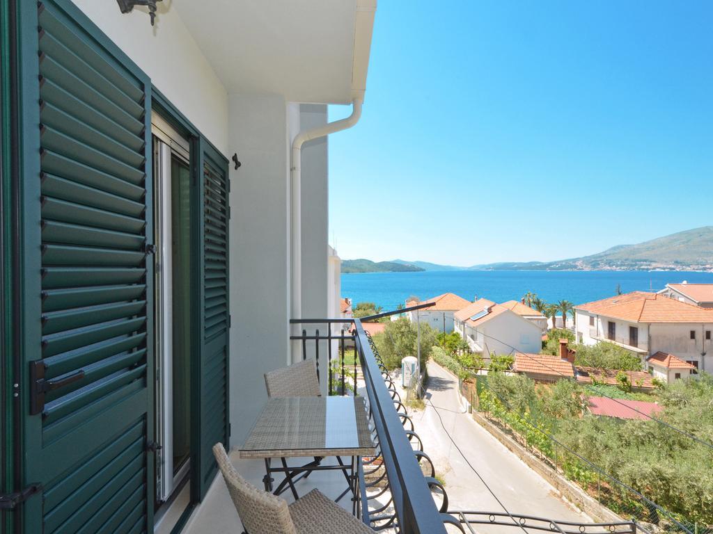 Apartment Vukadin Trogir Exterior foto